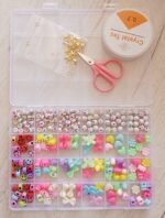 ⁦مجموعة بذور الزجاج و حبات الأحرف مع أدوات لصنع المجوهرات للأطفال 24 فتحة : Ensemble de pendentifs et de lettres pour la fabrication de bijoux enfant 24 grilles 889-51A⁩ - الصورة ⁦4⁩