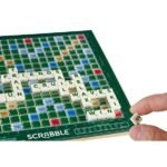 ⁦لعبة الكلمات المتقاطعة الترفيهية لأجواء عائلية مليئة بالتحدي والاكتشافات : SCRABBLE Classique Jeu de Lettres Multi-joueurs 0116F-2⁩ - الصورة ⁦6⁩